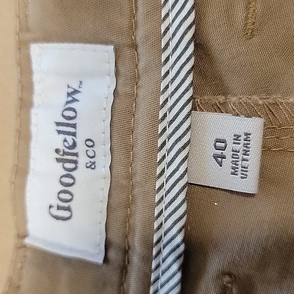 Goodfellow & Co. Size 40 Med. Khaki "Linden" Short, NEW with Tag - Picture 9 of 10
